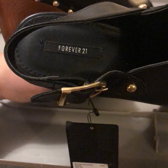 Black Clog Heels - Picture 7 of 9